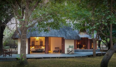 luangwa river camp 2
