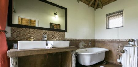 Umkumbe Safari Lodge 2 1